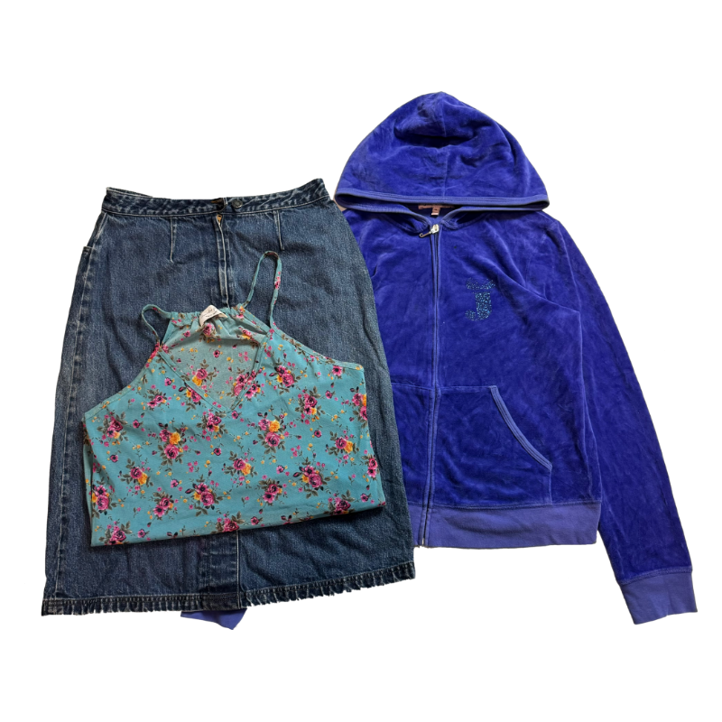 Lot femme unbranded avec jupe en jean, top fleuri et hoodie en velours violet